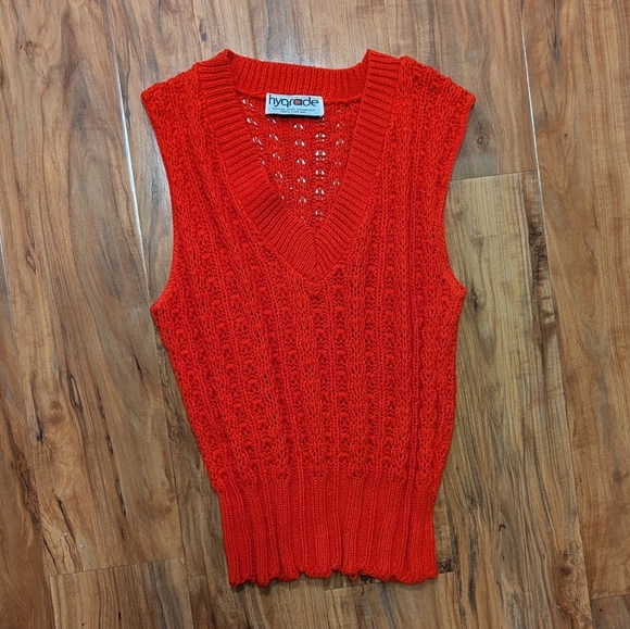 Vintage 1980s Red Open Knit Sweater Vest Hygrade Women's Small V-Neck Ribbed - Picture 1 of 3